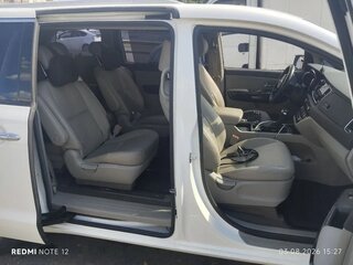 2018 Kia Carnival III, белый, 3200000 рублей, вид 4