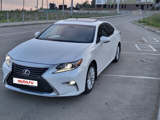 2015 Lexus ES 250 VI Рестайлинг, белый, 2600000 рублей, вид 2
