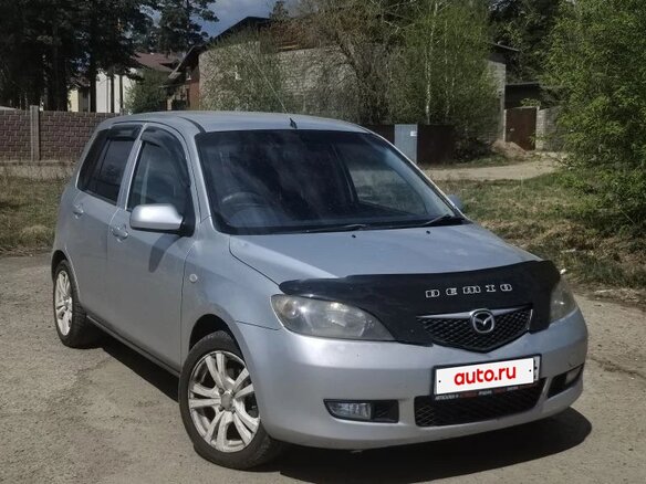 2004 Mazda Demio II (DY), серый, 400000 рублей