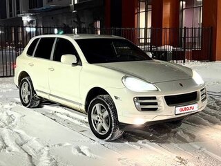2008 Porsche Cayenne I Рестайлинг (957), белый, 1300000 рублей, вид 3