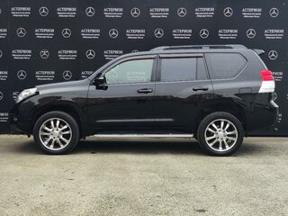 2010 Toyota Land Cruiser Prado 150 Series, чёрный, 2650000 рублей, вид 3
