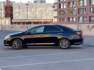 2016 Toyota Camry VII (XV50) Рестайлинг, чёрный, 2160000 рублей, вид 3