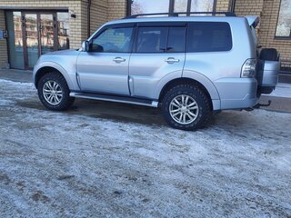 2012 Mitsubishi Pajero IV Рестайлинг 1, серебристый, 2000000 рублей, вид 5