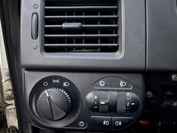2012 Lada (ВАЗ) Priora I, белый, 330000 рублей - вид 8