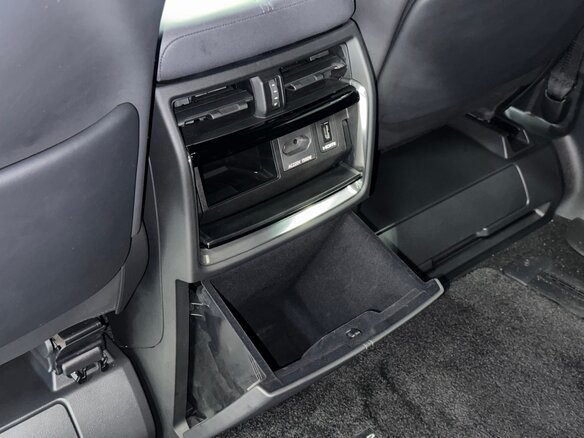 2023 Toyota Alphard IV, чёрный, 13999000 рублей - вид 26
