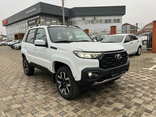 2026 Lada (ВАЗ) Niva Travel I Рестайлинг, белый, 1814000 рублей, вид 3