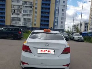 2015 Hyundai Solaris I Рестайлинг, белый, 650000 рублей, вид 3