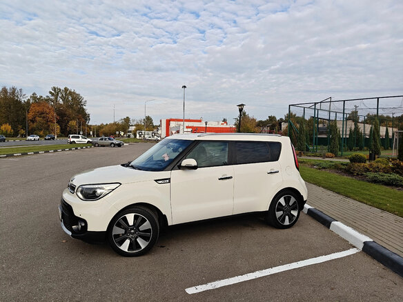 2017 Kia Soul II Рестайлинг, бежевый, 1375000 рублей - вид 8