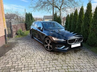 2019 Volvo V60 II, чёрный, 2321779 рублей, вид 1