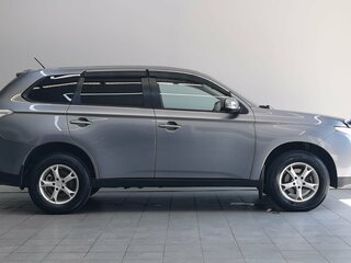 2012 Mitsubishi Outlander III, серый, 1400000 рублей, вид 4