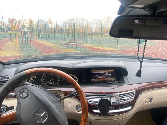 2008 Mercedes-Benz S-Класс 550 Long V (W221), чёрный, 1100000 рублей - вид 8