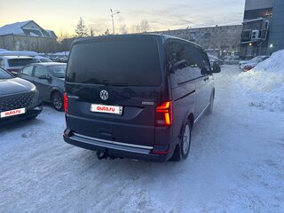 2021 Volkswagen Multivan T6 Рестайлинг, синий, 4700000 рублей, вид 4