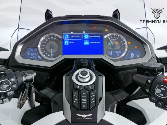 2021 Honda GL 1800 Gold Wing, белый, 2527000 рублей - вид 12