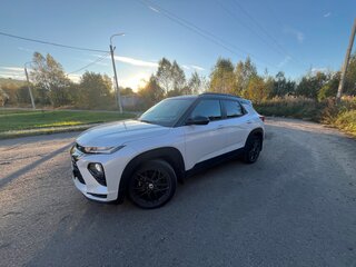 2021 Chevrolet TrailBlazer III, белый, 2000000 рублей, вид 1