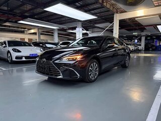 2026 Lexus ES 200 VII Рестайлинг 2, чёрный, 4880000 рублей, вид 3