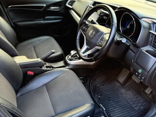 2019 Honda Fit III Рестайлинг, серый, 1250000 рублей, вид 5
