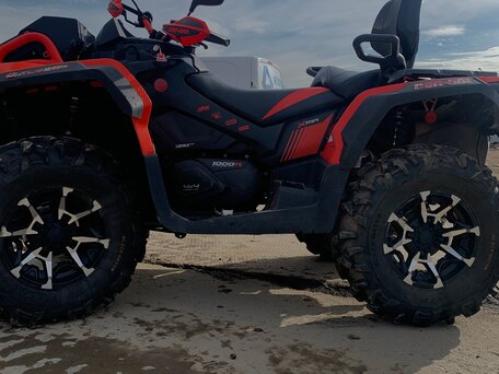 2017 BRP Can-Am Outlander X MR 1000R, красный, 1300000 рублей, вид 5