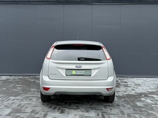 2011 Ford Focus II Рестайлинг, серебристый, 590000 рублей, вид 4
