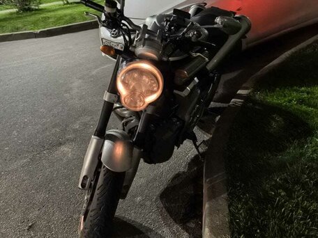 2005 Yamaha MT-01, серебристый, 600000 рублей, вид 1