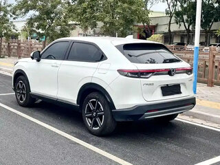 2024 Honda Vezel II Рестайлинг, белый, 1870000 рублей, вид 4