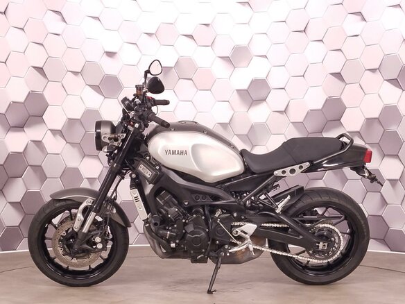 2018 Yamaha XSR900, серебристый, 649000 рублей - вид 3