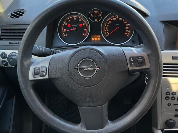 2009 Opel Astra H Рестайлинг, серебристый, 579000 рублей - вид 15