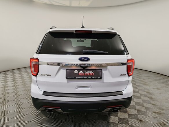 2018 Ford Explorer V Рестайлинг 2, белый, 2499000 рублей - вид 5