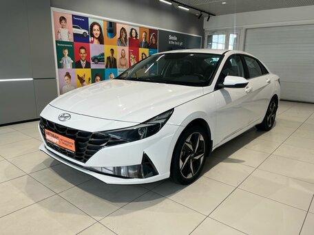 Hyundai Elantra VII (CN7)