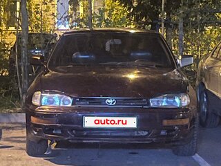 1994 Toyota Camry III (XV10), красный, 60000 рублей, вид 1