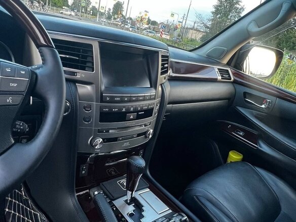 2014 Lexus LX 570 III Рестайлинг, чёрный, 3490000 рублей - вид 10