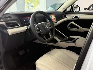 2026 BYD Yuan Up 45.12 kWh, серебристый, 1540000 рублей, вид 4