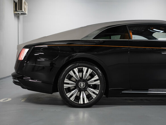 2024 Rolls-Royce Spectre I (Series I), чёрный - вид 9