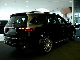 2026 Mercedes-Benz GLS 450 II (X167) Рестайлинг, чёрный, 16100000 рублей, вид 4