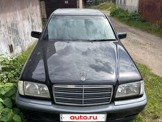 1998 Mercedes-Benz C-Класс 180 I (W202) Рестайлинг, чёрный, 450000 рублей, вид 1