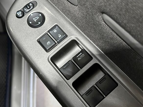 2017 Honda Stepwgn V, серый, 1720000 рублей - вид 19