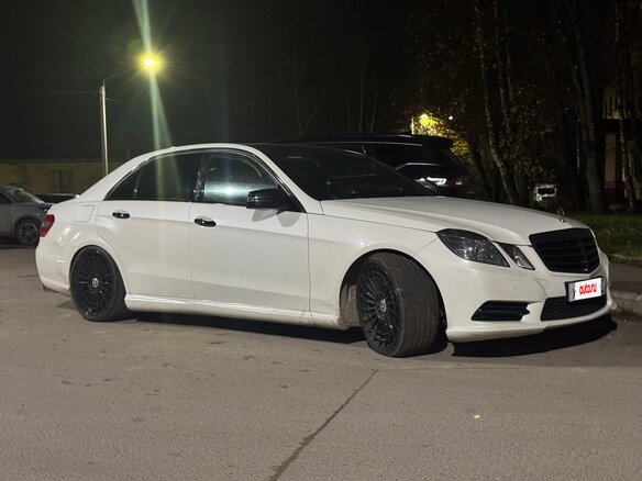 2012 Mercedes-Benz E-Класс 350 IV (W212, S212, C207), белый, 2000000 рублей - вид 4