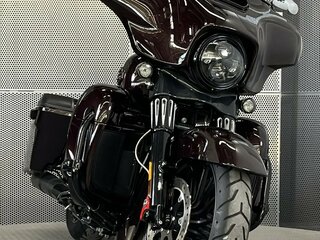 2019 Harley-Davidson CVO Street Glide, пурпурный, 2429000 рублей, вид 3