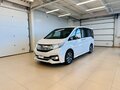 2016 Honda Stepwgn V, белый - вид 2
