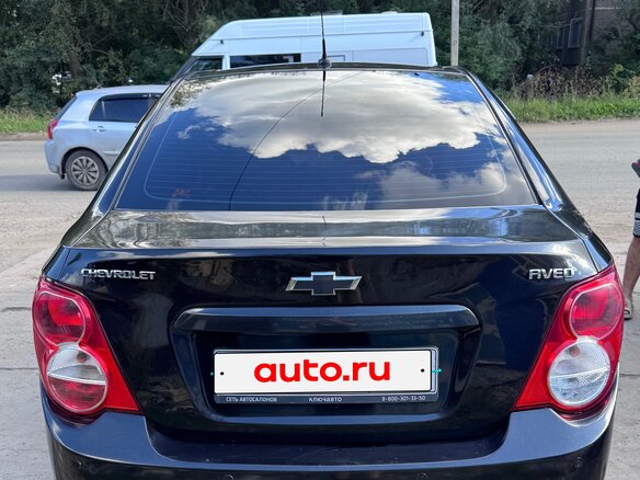 2012 Chevrolet Aveo II, чёрный, 660000 рублей - вид 3