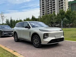 2026 Changan Qiyuan Q07 31.7 kWh, серебристый, 3430911 рублей, вид 3