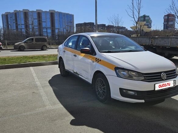 2019 Volkswagen Polo V Рестайлинг, чёрный, 770000 рублей - вид 4