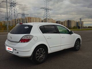 2011 Opel Astra H Рестайлинг, белый, 550000 рублей, вид 5