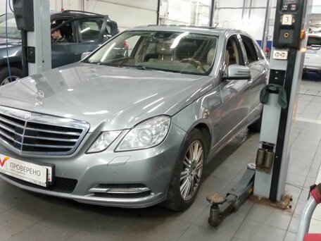 2011 Mercedes-Benz E-Класс 350 IV (W212, S212, C207), серый, 1029000 рублей, вид 1