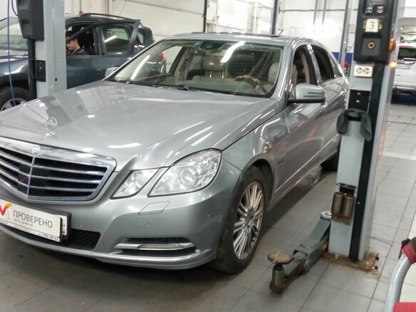 2011 Mercedes-Benz E-Класс 350 IV (W212, S212, C207), серый, 1029000 рублей
