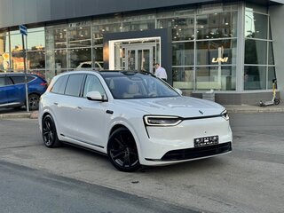 2026 Aito M7 53.4 kWh II, белый, 9990000 рублей, вид 3