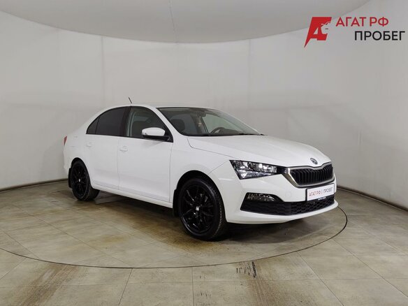 2020 Skoda Rapid II, белый, 1366000 рублей - вид 2