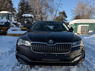 2025 Skoda Superb III Рестайлинг, чёрный, 3380000 рублей, вид 3