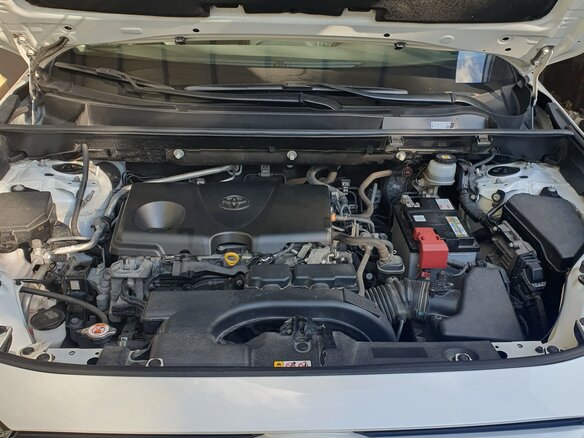 2021 Toyota RAV4 V (XA50), белый, 3350000 рублей - вид 9