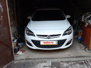 2012 Opel Astra J Рестайлинг, белый, 1680000 рублей, вид 4