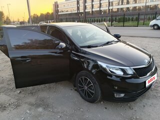 2016 Kia Rio III Рестайлинг, чёрный, 1250000 рублей, вид 2